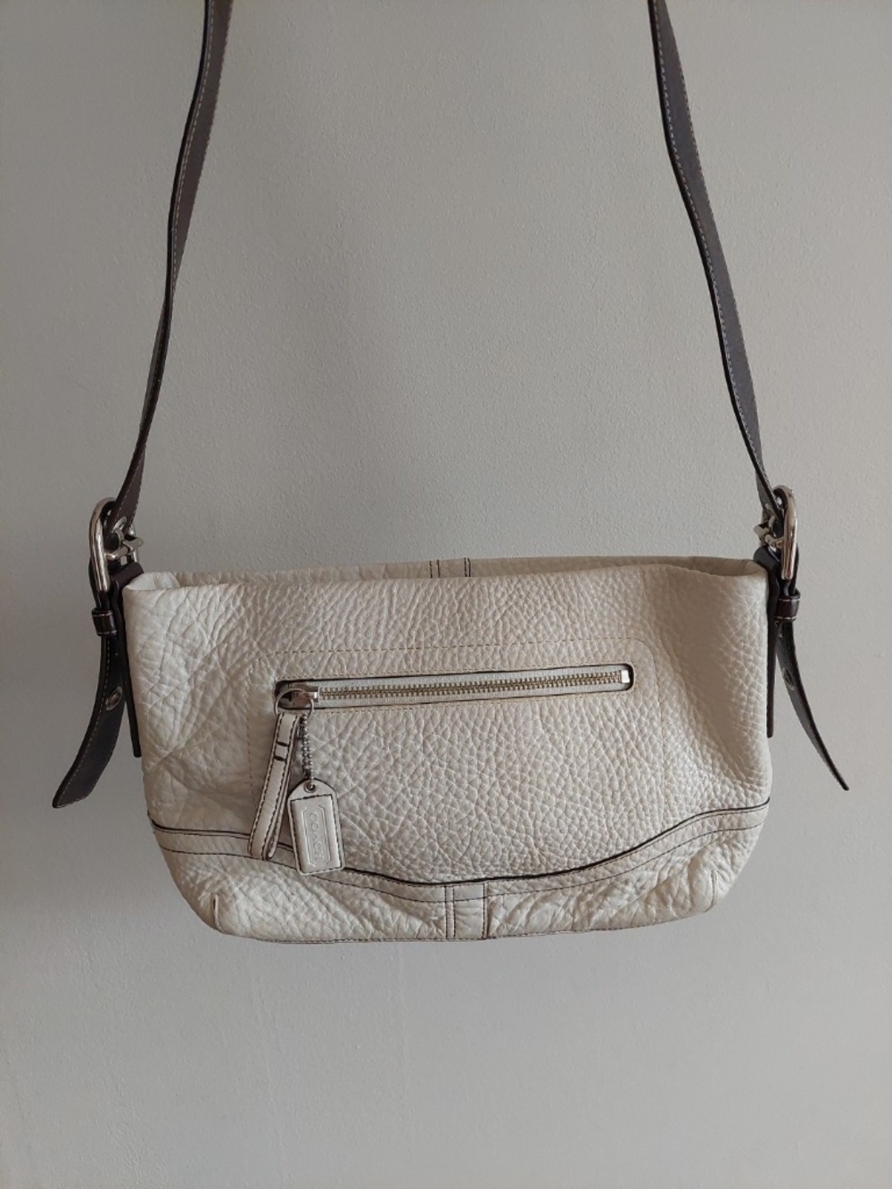 Coach White Vintage Leather Soho Pebbled Hobo Shoulder Bag